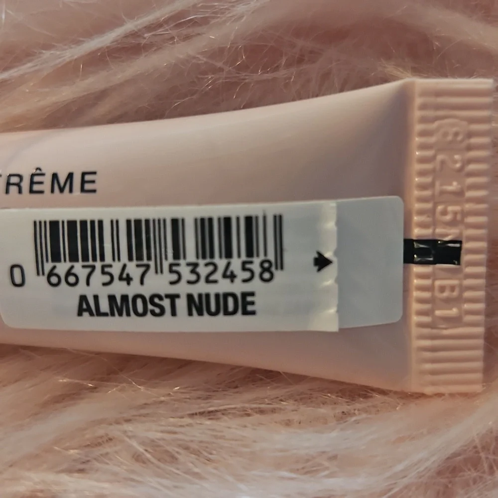 🆕️SEALED🆕️Victoria's Secret Plump Me Up Extreme Lip Plumper Almost Nude